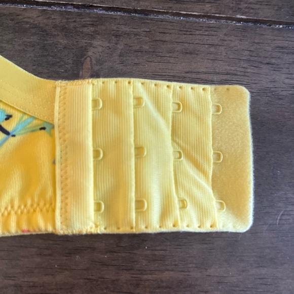 Cacique Simply Wire Free Plunge Bra Floral - Picture 9 of 13